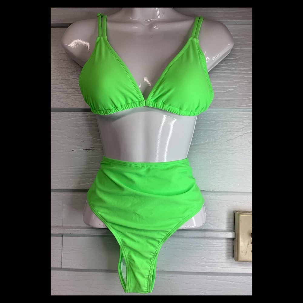 Neon Green Women's Bikini Set.32